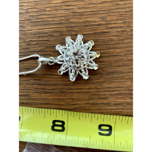 New Rhinestone Star Cluster Pave Rhodium Necklace - Picture 4 of 4